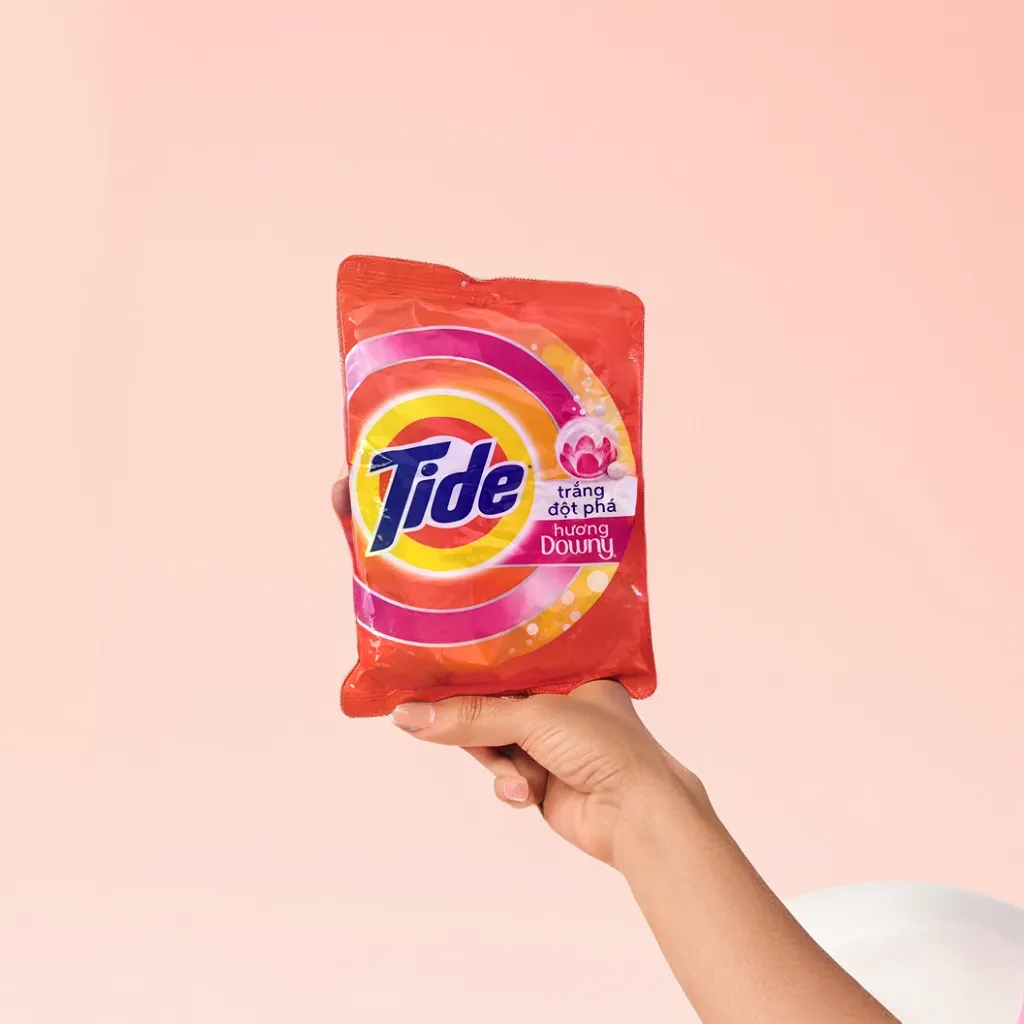 Tide Vietnamese Downy laundry Powder